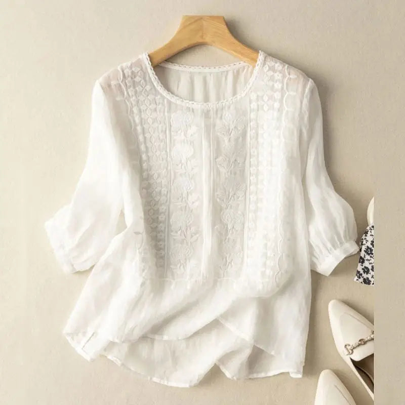 Tyla™ | Blouse Relaxed Brodée Élégante